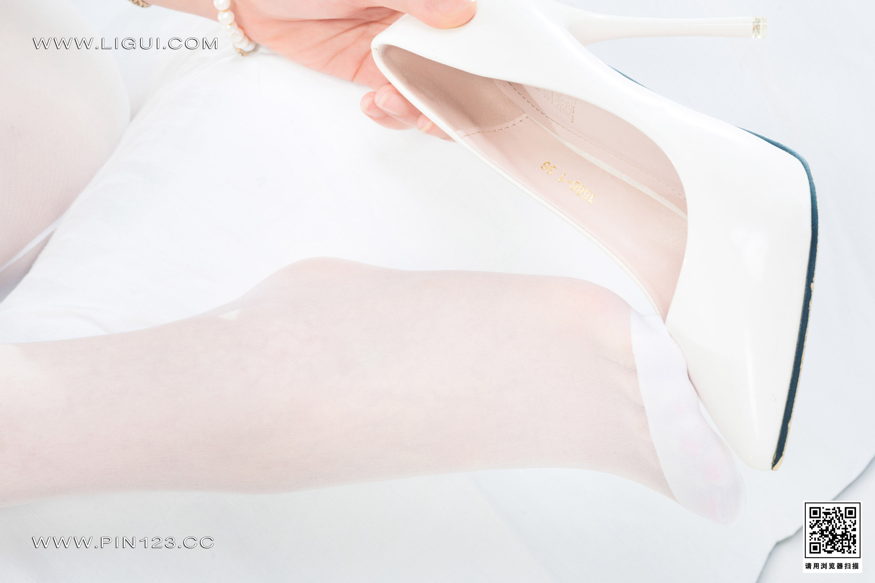 Ligui丽柜  2023.04.17 《白丝天使》 猫猫